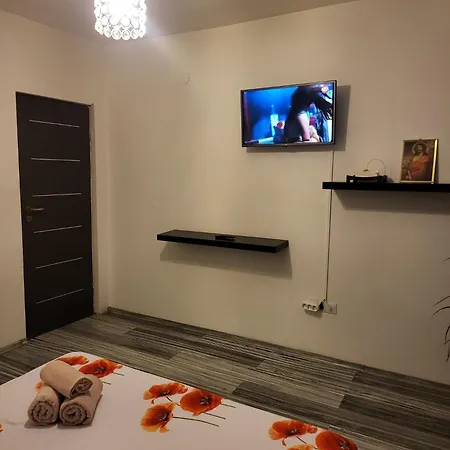 Enzso Ap 2 Cam,piata Natiunile Unite, Nr3-5,bloc B2, Sc2, Et 1, Ap34 Apartment *